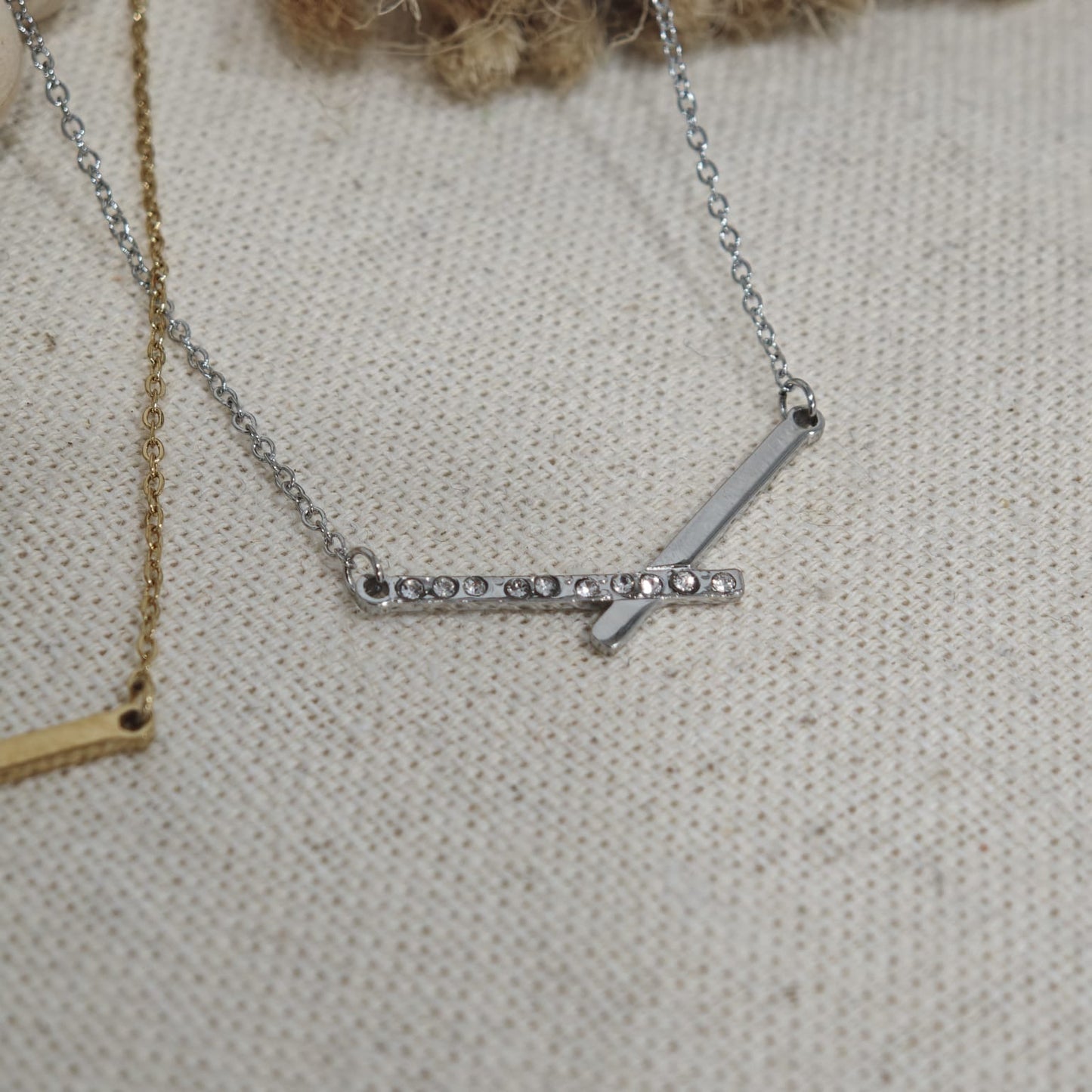 Collar Cruz Luminosa