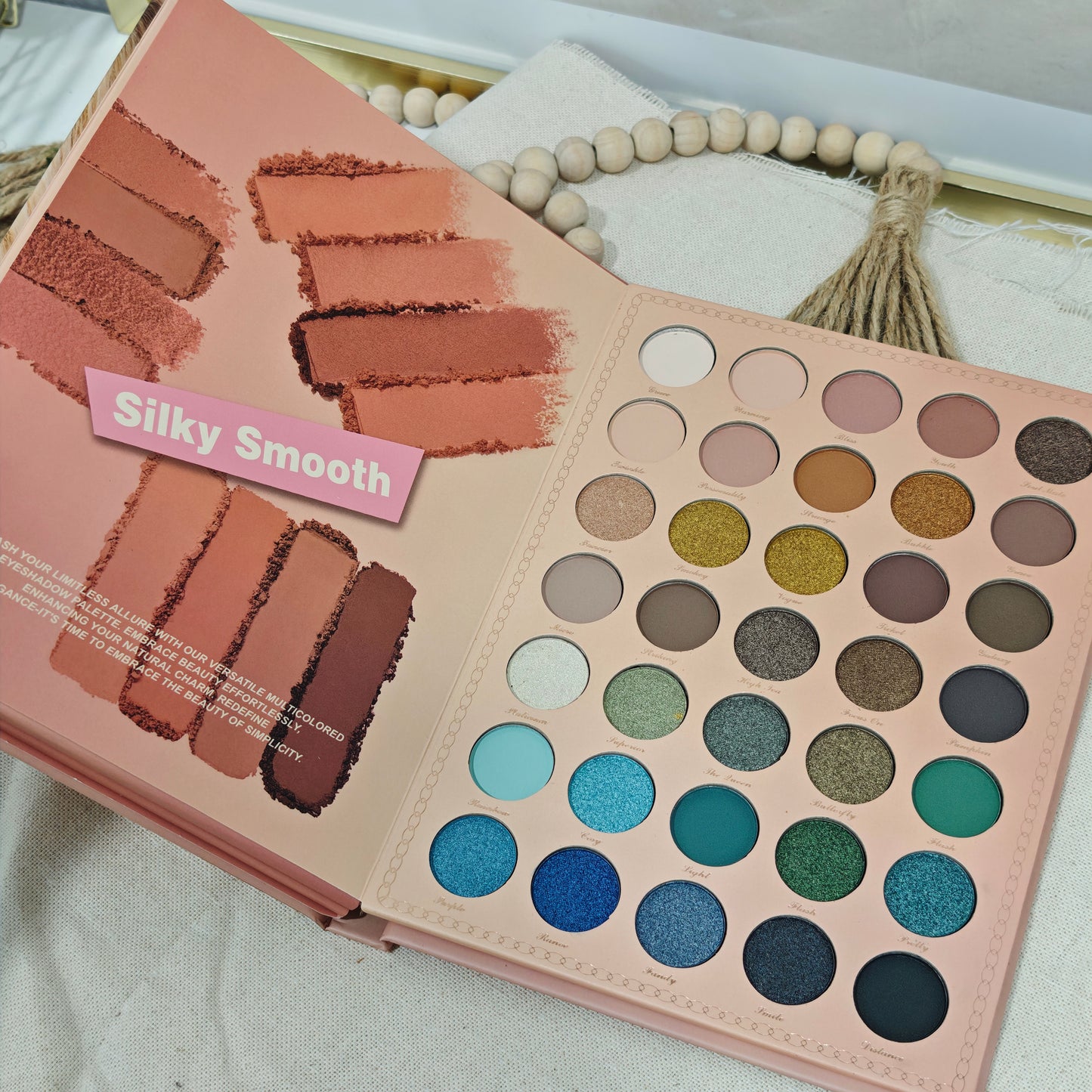Paleta de Sombras Fashion Makeup Beauty – The Natural Nudes