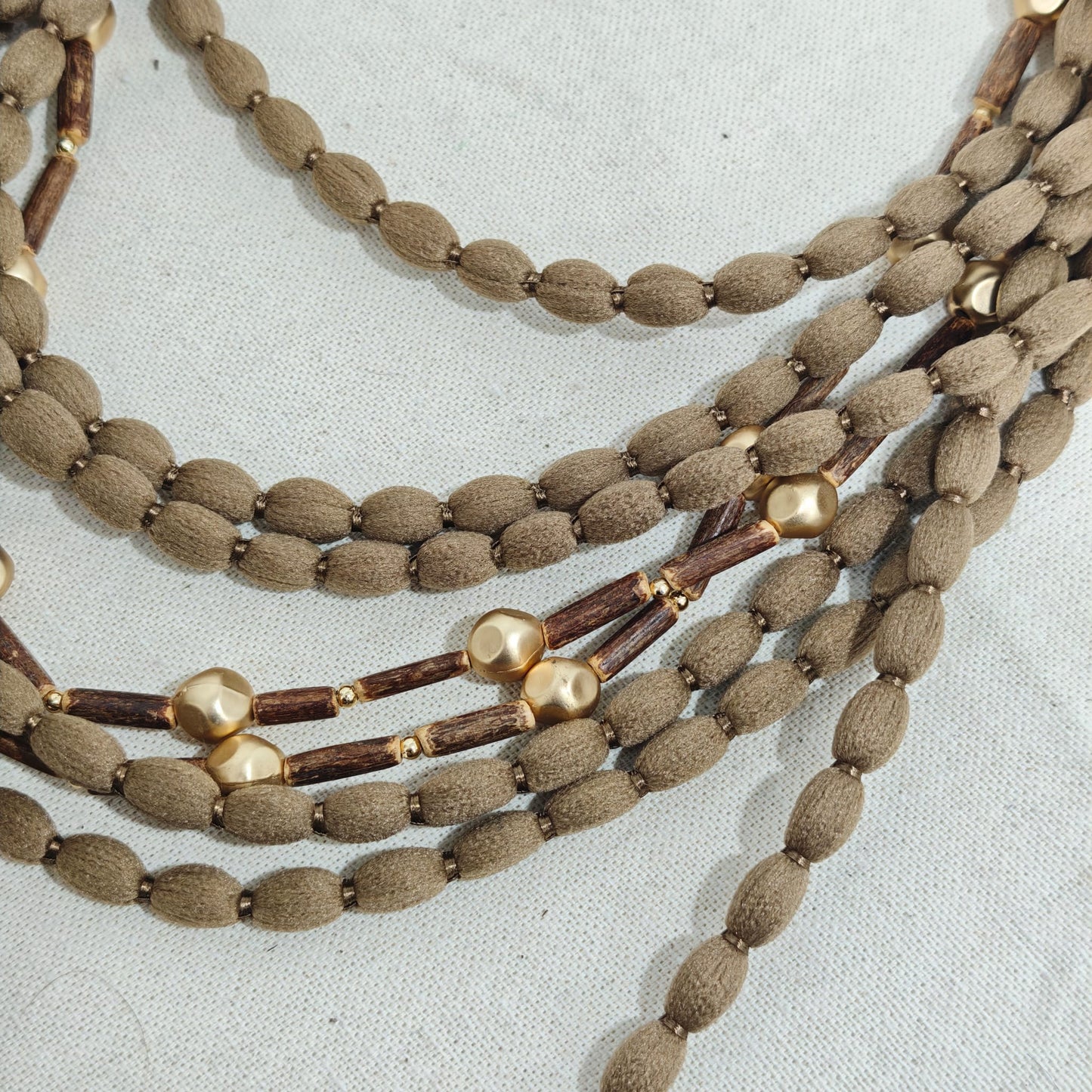 Collar Tierra Dorada