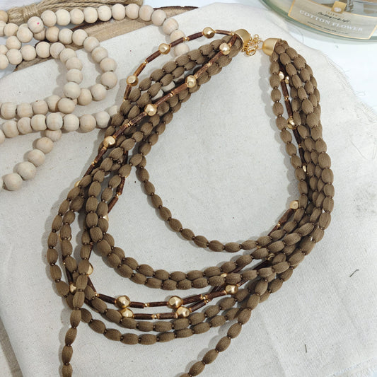 Collar Tierra Dorada