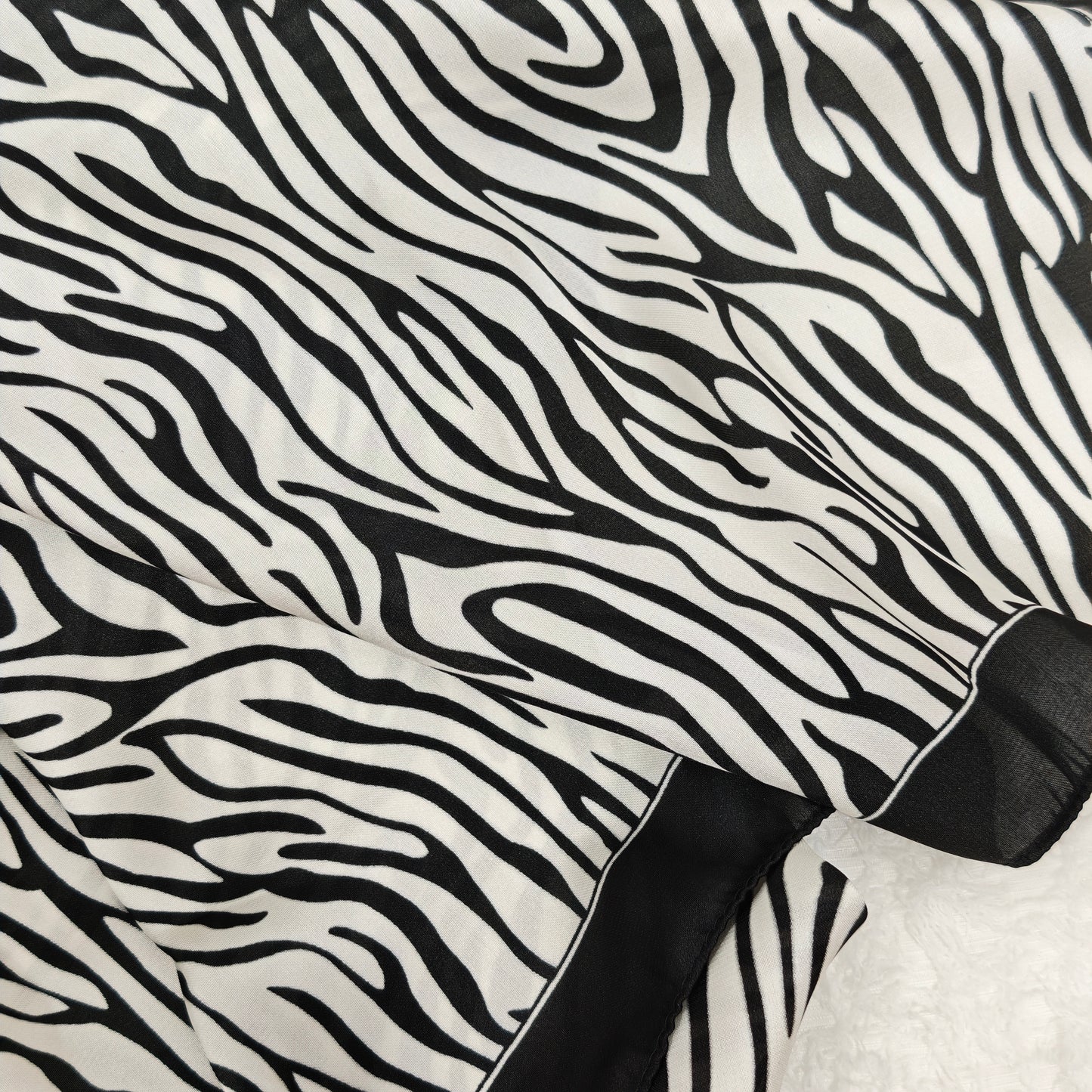 Pañuelo Satinado Zebra