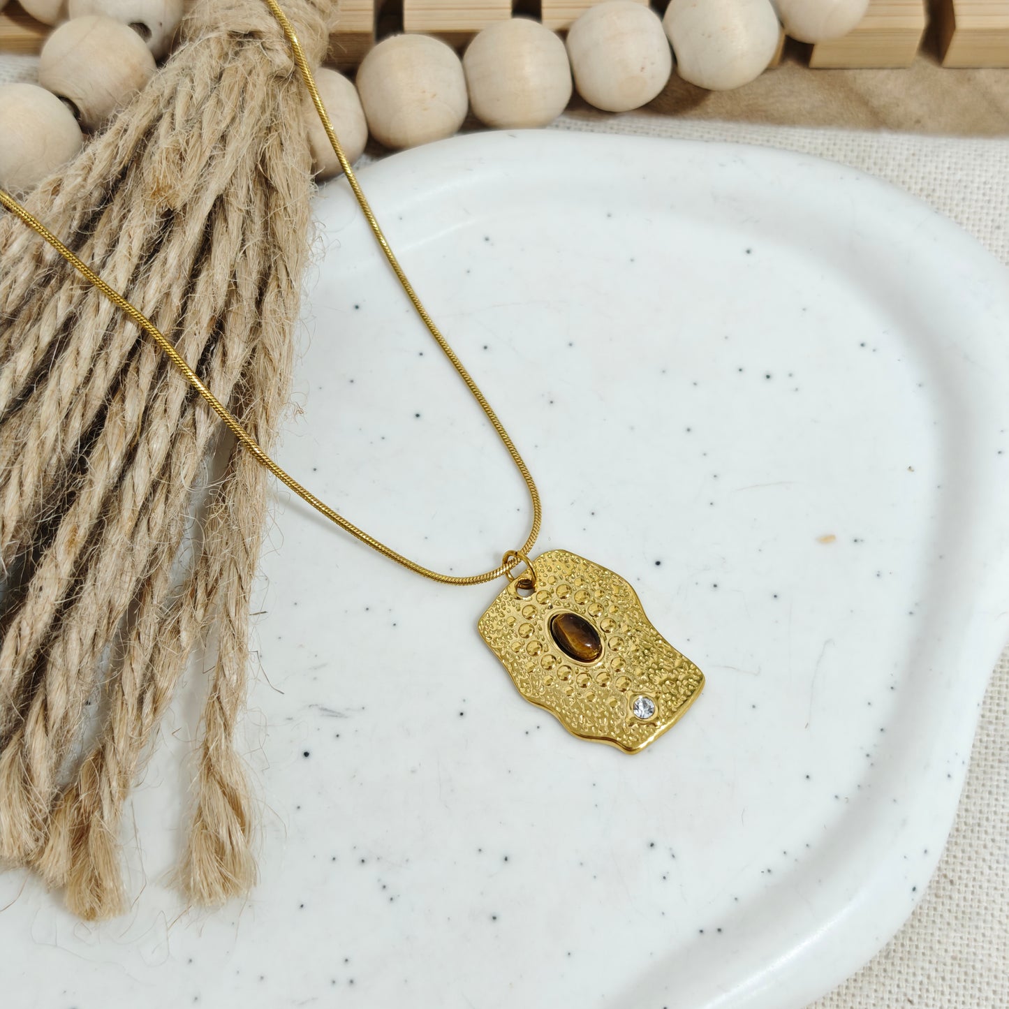 Collar Amuleto Sahara